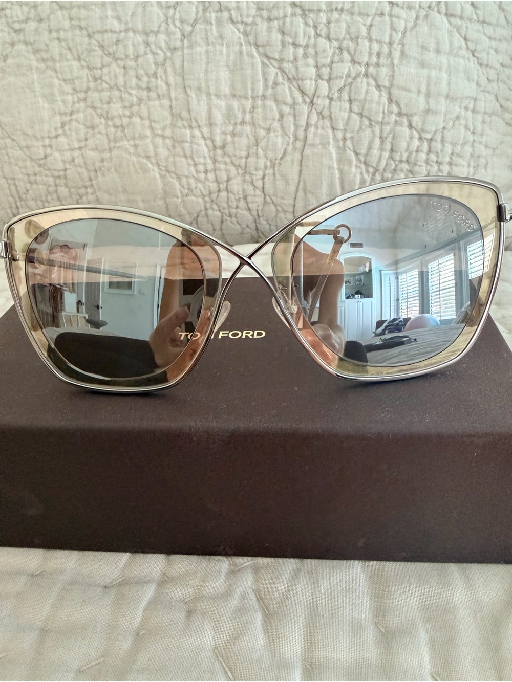Tom Ford The India FT0605 Sunglasses Crystal | Brown Fades - Picture 5 of 8
